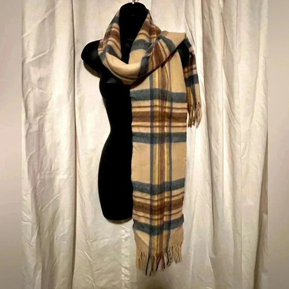 Blarney 100% Lambs Wool Scarf Made In Ireland - Picture 1 of 4